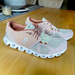 OnCloud • Cloud Sneakers in blush, tan & white